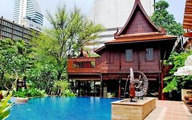 Rose Hotel